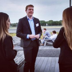 Succesvol ondernemer Wesly Nouse Succesvol ondernemer Wesly Nouse